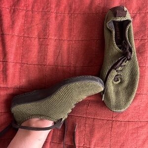 Ultra company Arcopedico Knitted Shoe Olive Green size 40 made in Portugal